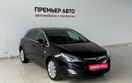 Opel Astra J, 2010 год, 555 000 рублей, 3 фотография