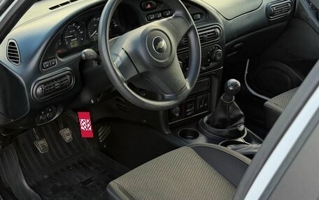 Chevrolet Niva I рестайлинг, 2017 год, 850 000 рублей, 13 фотография