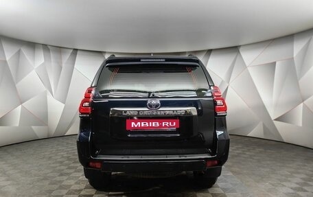 Toyota Land Cruiser Prado 150 рестайлинг 2, 2018 год, 5 450 000 рублей, 8 фотография