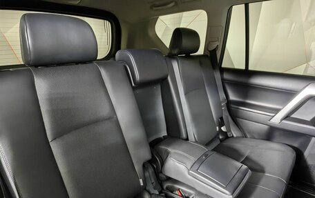 Toyota Land Cruiser Prado 150 рестайлинг 2, 2018 год, 5 450 000 рублей, 17 фотография