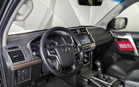 Toyota Land Cruiser Prado 150 рестайлинг 2, 2018 год, 5 450 000 рублей, 19 фотография