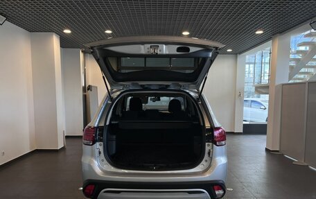Mitsubishi Outlander III рестайлинг 3, 2019 год, 2 590 000 рублей, 37 фотография