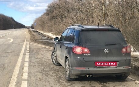 Volkswagen Tiguan I, 2010 год, 700 000 рублей, 2 фотография