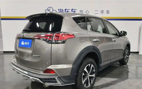 Toyota RAV4, 2018 год, 1 905 000 рублей, 3 фотография