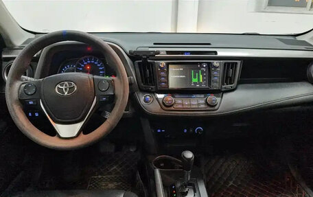 Toyota RAV4, 2018 год, 1 905 000 рублей, 8 фотография