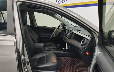 Toyota RAV4, 2018 год, 1 905 000 рублей, 7 фотография