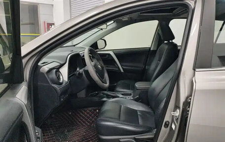 Toyota RAV4, 2018 год, 1 905 000 рублей, 5 фотография