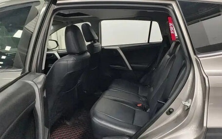 Toyota RAV4, 2018 год, 1 905 000 рублей, 6 фотография