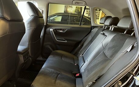 Toyota RAV4, 2021 год, 3 300 000 рублей, 14 фотография