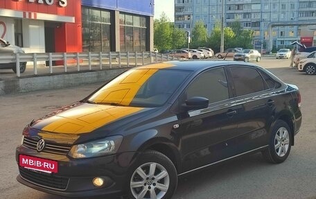 Volkswagen Polo VI (EU Market), 2012 год, 750 000 рублей, 2 фотография