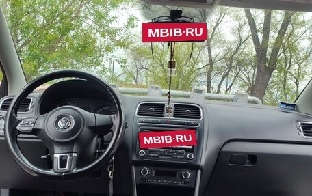 Volkswagen Polo VI (EU Market), 2012 год, 750 000 рублей, 23 фотография