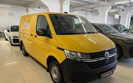Volkswagen Transporter T6 рестайлинг, 2021 год, 3 800 000 рублей, 4 фотография