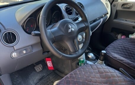 Mitsubishi Colt VI рестайлинг, 2006 год, 370 000 рублей, 3 фотография