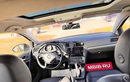Volkswagen Golf VII, 2017 год, 1 850 000 рублей, 16 фотография