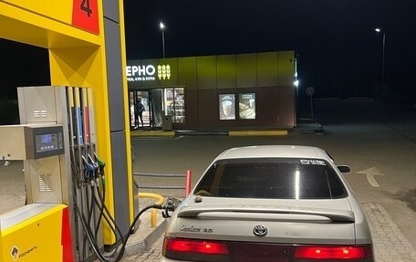 Toyota Cresta, 1993 год, 300 000 рублей, 3 фотография