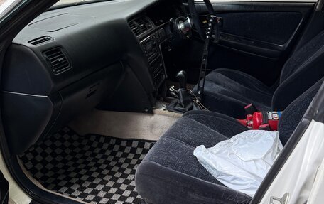 Toyota Mark II VIII (X100), 1985 год, 1 000 000 рублей, 2 фотография