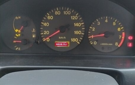 Mazda Familia Y10, 1998 год, 320 000 рублей, 4 фотография