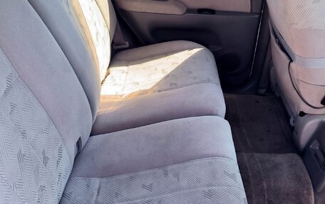 Toyota Hilux Surf III рестайлинг, 2002 год, 1 500 000 рублей, 5 фотография