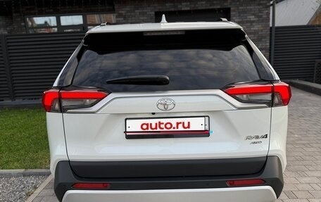Toyota RAV4, 2025 год, 4 100 000 рублей, 1 фотография