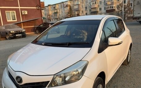 Toyota Vitz, 2013 год, 600 000 рублей, 1 фотография