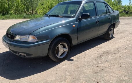 Daewoo Nexia I рестайлинг, 1997 год, 149 000 рублей, 2 фотография