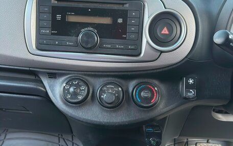 Toyota Vitz, 2013 год, 600 000 рублей, 10 фотография