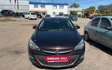 Opel Astra J, 2013 год, 794 000 рублей, 2 фотография