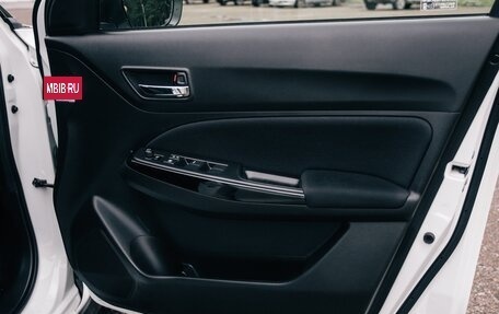Suzuki Swift V, 2020 год, 1 650 000 рублей, 30 фотография
