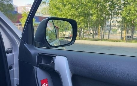 Toyota Land Cruiser Prado 150 рестайлинг 2, 2017 год, 4 200 000 рублей, 4 фотография