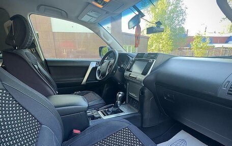 Toyota Land Cruiser Prado 150 рестайлинг 2, 2017 год, 4 200 000 рублей, 9 фотография
