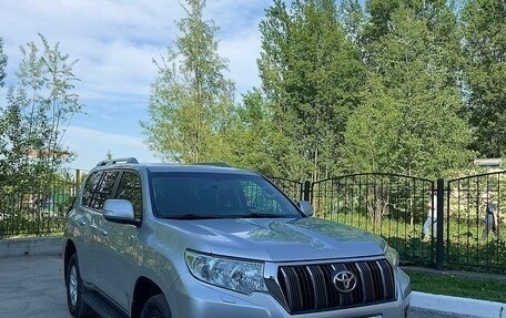 Toyota Land Cruiser Prado 150 рестайлинг 2, 2017 год, 4 200 000 рублей, 22 фотография