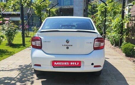 Renault Logan II, 2018 год, 850 000 рублей, 2 фотография