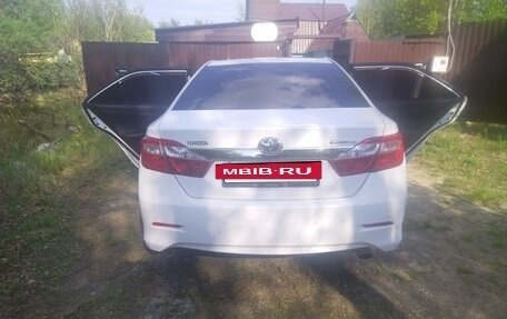 Toyota Camry, 2013 год, 1 600 000 рублей, 7 фотография
