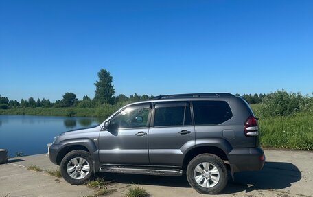 Toyota Land Cruiser Prado 120 рестайлинг, 2008 год, 2 420 000 рублей, 5 фотография