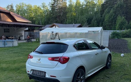Alfa Romeo Giulietta, 2014 год, 1 300 000 рублей, 3 фотография