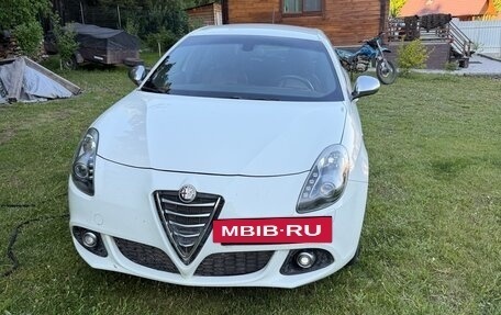 Alfa Romeo Giulietta, 2014 год, 1 300 000 рублей, 2 фотография