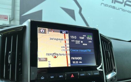 Toyota Land Cruiser 200, 2017 год, 5 999 900 рублей, 14 фотография