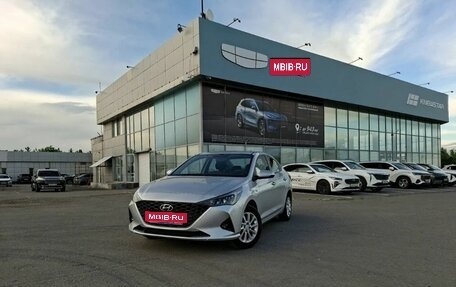 Hyundai Solaris II рестайлинг, 2020 год, 1 720 000 рублей, 1 фотография