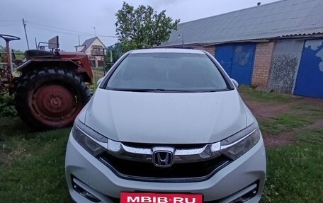 Honda Shuttle II, 2017 год, 1 215 000 рублей, 2 фотография