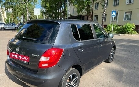 Skoda Fabia II, 2013 год, 800 000 рублей, 3 фотография