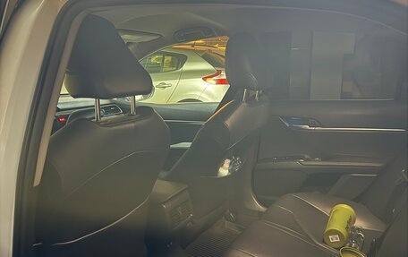 Toyota Camry, 2021 год, 3 050 000 рублей, 6 фотография