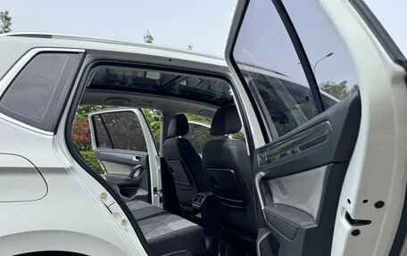 Volkswagen Golf Sportsvan I, 2019 год, 1 540 000 рублей, 18 фотография