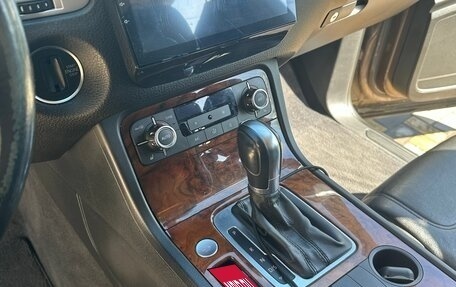 Volkswagen Touareg III, 2013 год, 1 900 000 рублей, 14 фотография