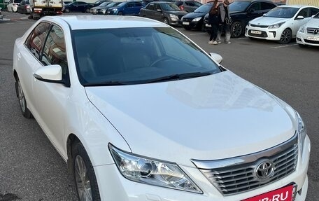 Toyota Camry, 2011 год, 1 280 000 рублей, 2 фотография