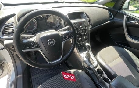 Opel Astra J, 2012 год, 700 000 рублей, 11 фотография