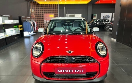 MINI Hatch, 2024 год, 4 790 000 рублей, 2 фотография