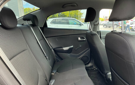 KIA Rio III рестайлинг, 2014 год, 750 000 рублей, 18 фотография
