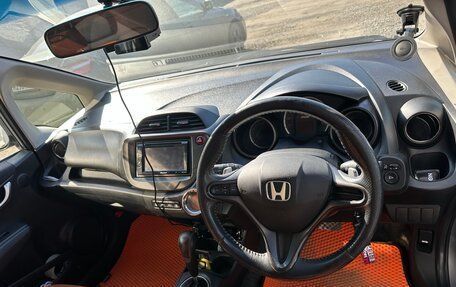 Honda Fit III, 2011 год, 699 000 рублей, 15 фотография