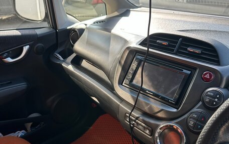 Honda Fit III, 2011 год, 699 000 рублей, 17 фотография