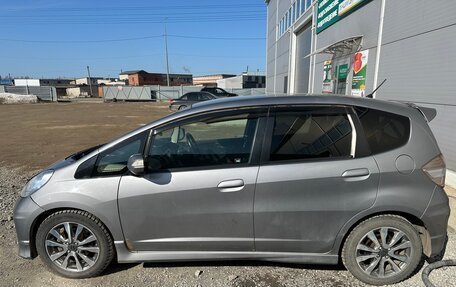 Honda Fit III, 2011 год, 699 000 рублей, 24 фотография